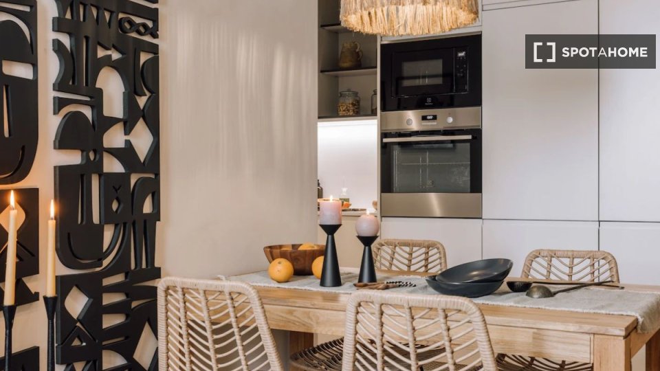 Apartment Lisbon, 2 beds — photo 11
