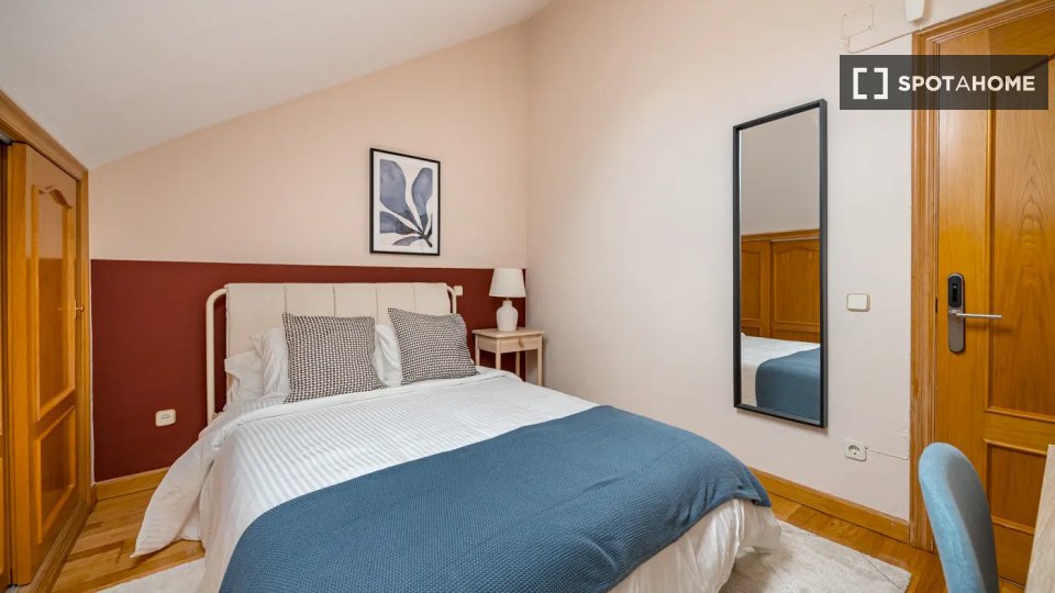 Double room Madrid, 10 beds — photo 15