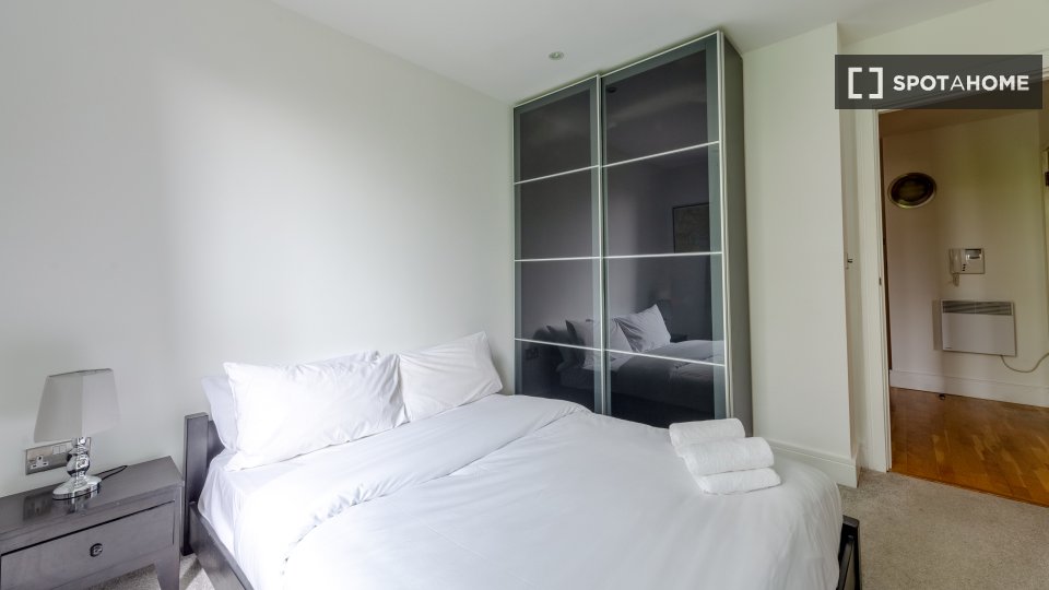 Apartment London, 2 beds — photo 19