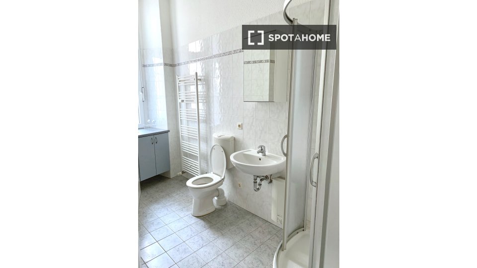 Double room Berlin, 3 beds, 120m² — photo 6