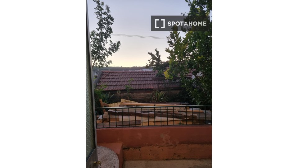 Apartment Lisbon, 3 beds, 96m² — photo 2