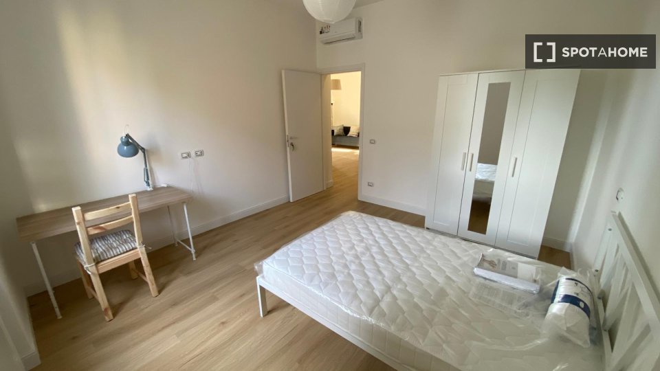 Double room Rome, 2 beds, 75m² — photo 1