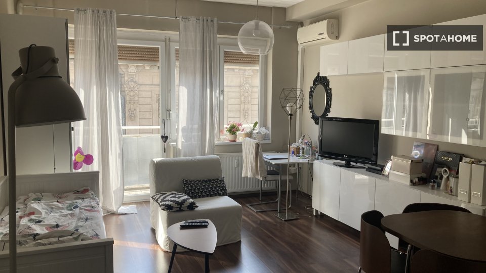 Apartment mono Budapest, 35m² — photo 1