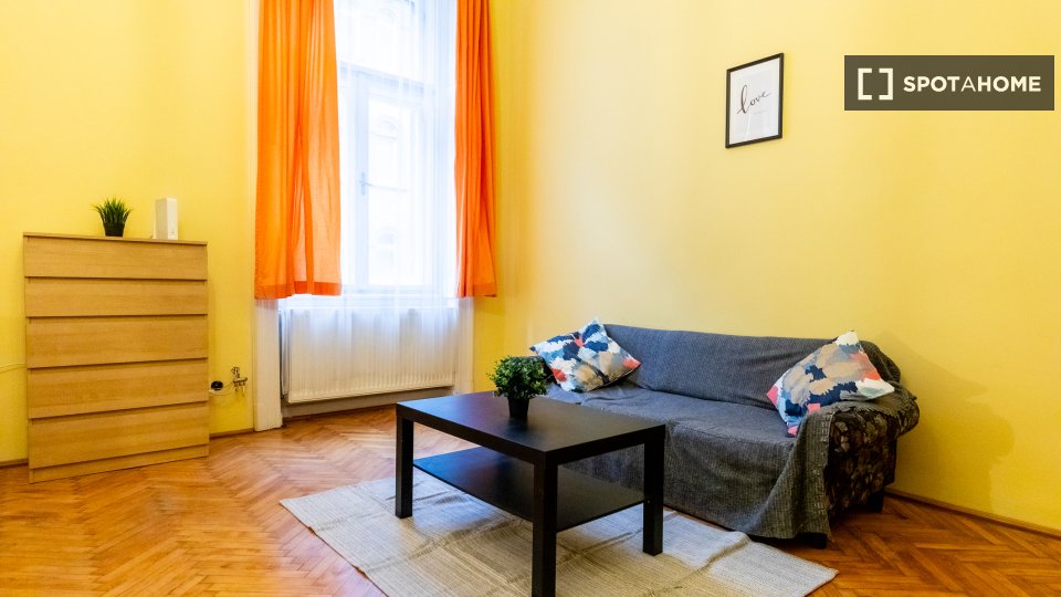 Double room Budapest, 3 beds, 100m² — photo 10