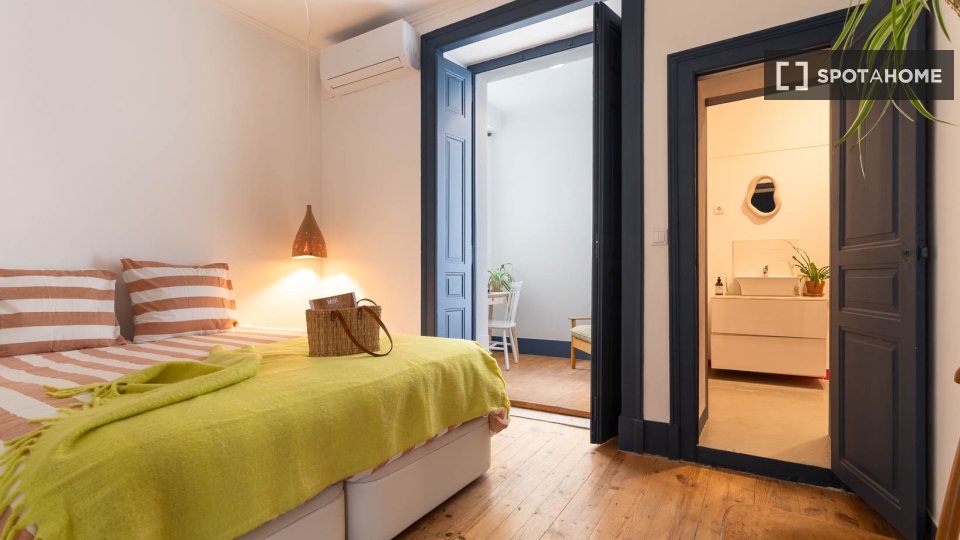 Double room Lisbon, 7 beds — photo 1