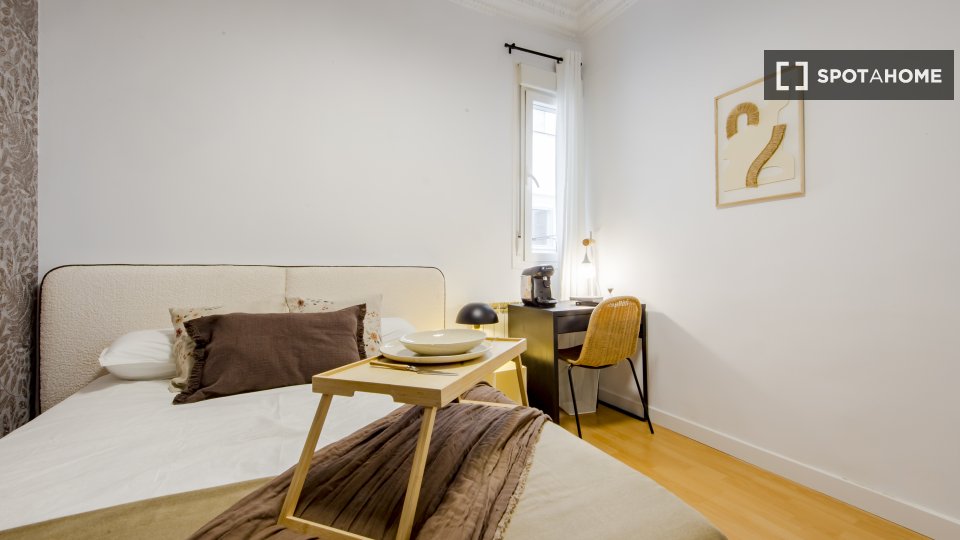 Double room Madrid, 4 beds, 70m² — photo 11