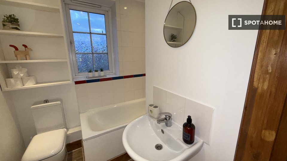 Apartment London, 2 beds — photo 4