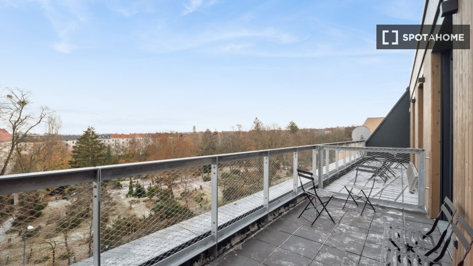 Double room Berlin, 6 beds, 121m² — photo 18