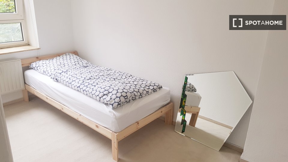 Apartment Hamburg, 2 beds, 85m² — photo 8