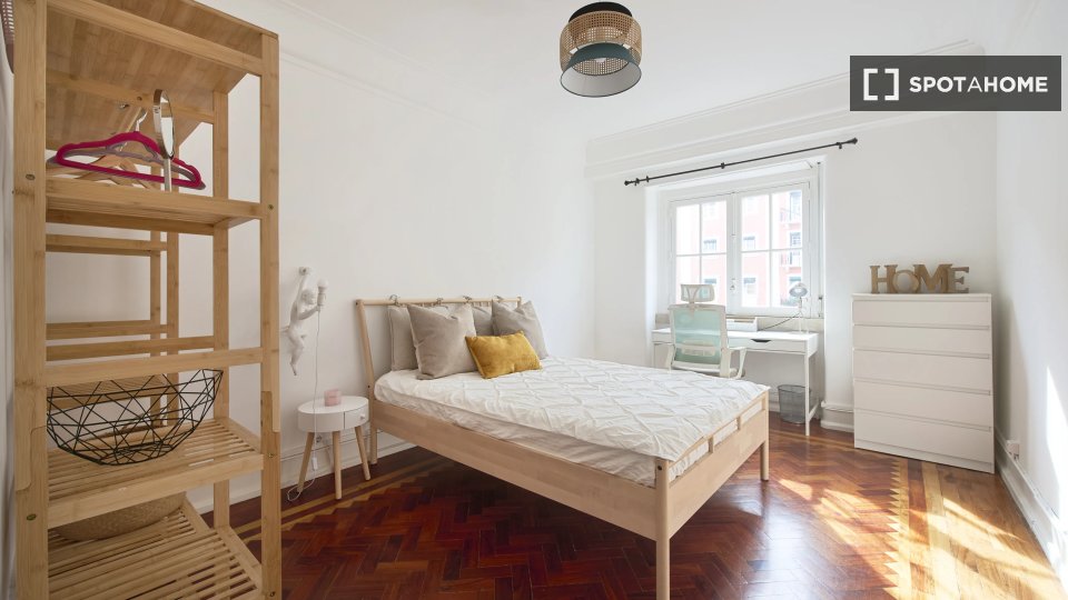 Double room Lisbon, 7 beds — photo 1