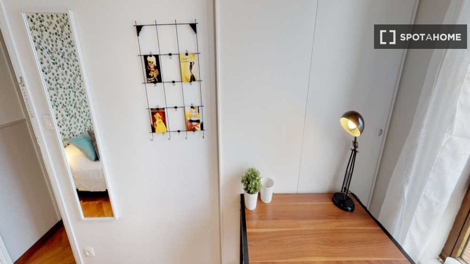 Double room Lyon, 5 beds, 110m² — photo 15