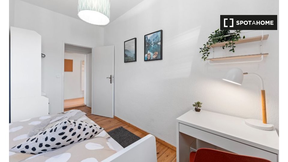 Double room Berlin, 4 beds — photo 10