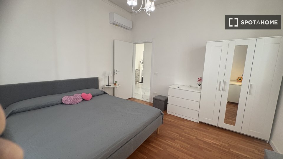 Double room Florence, 2 beds — photo 21