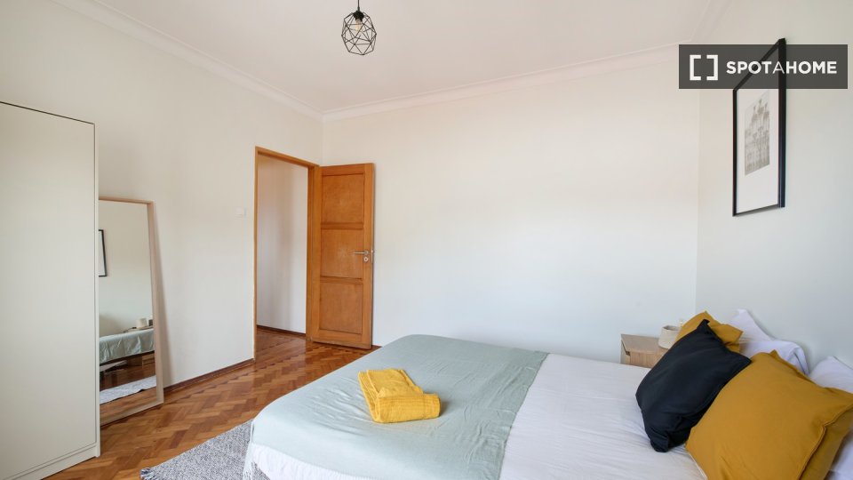 Double room Lisbon, 8 beds — photo 12