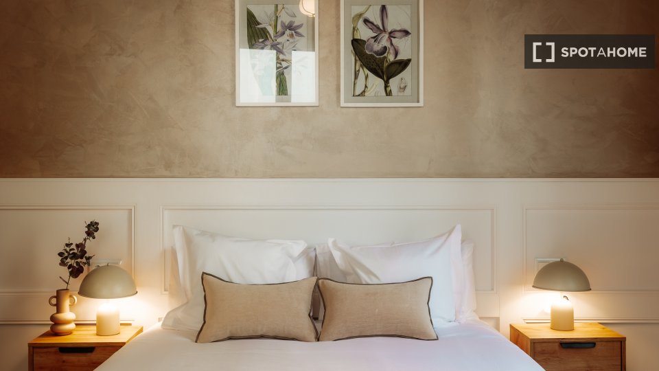 Double room Barcelona, 6 beds, 175m² — photo 1