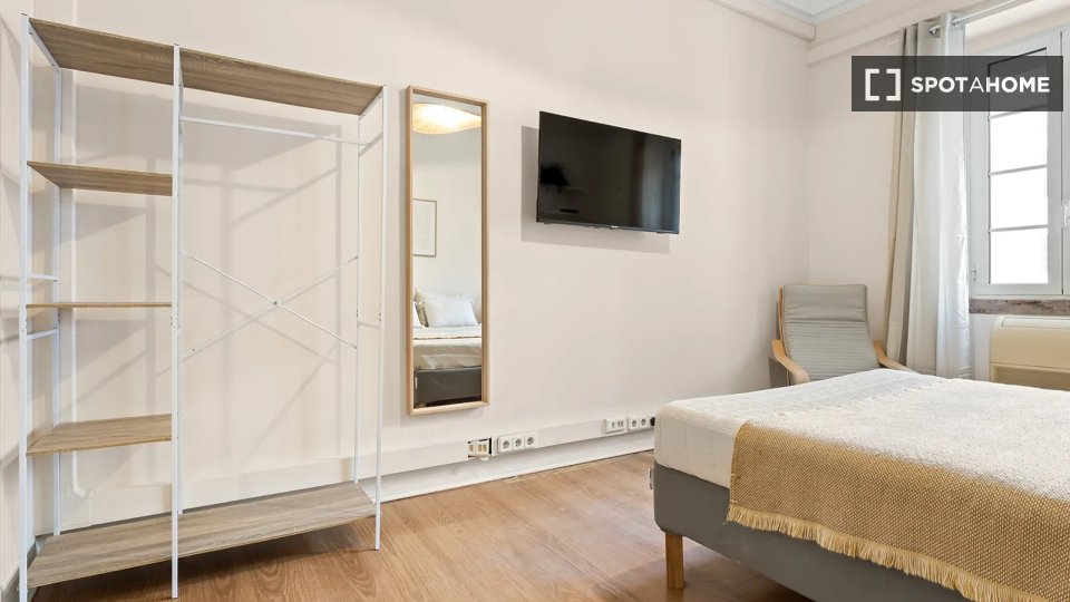 Double room Lisbon, 10 beds — photo 12