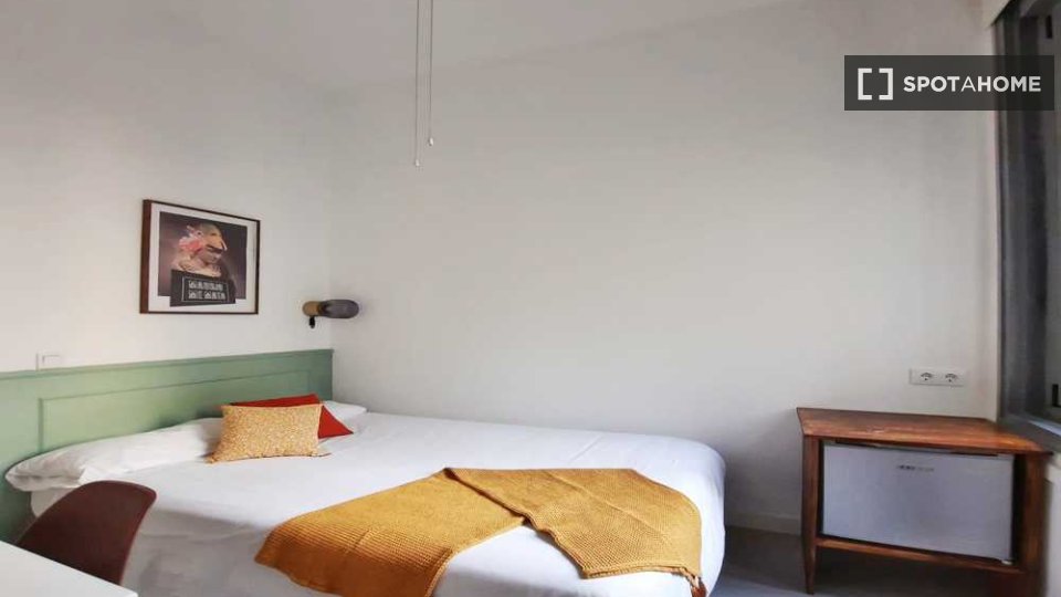 Habitación en piso compartido en alquiler en Justicia, Madrid.