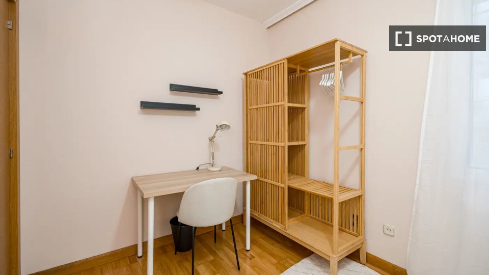 Double room Madrid, 10 beds — photo 18