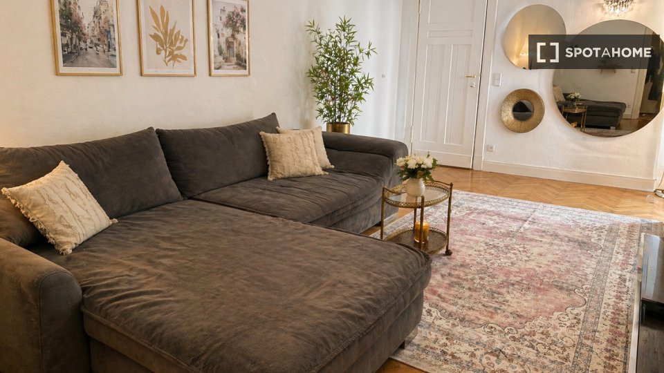 Double room Berlin, 1 bed, 110m² — photo 8