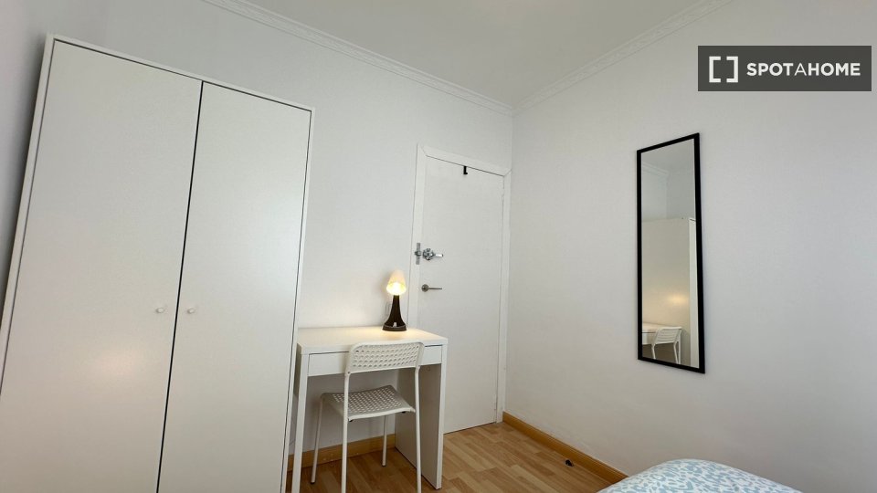 Chambre double Alcala_De_Henares, 4 chambres — photo 13