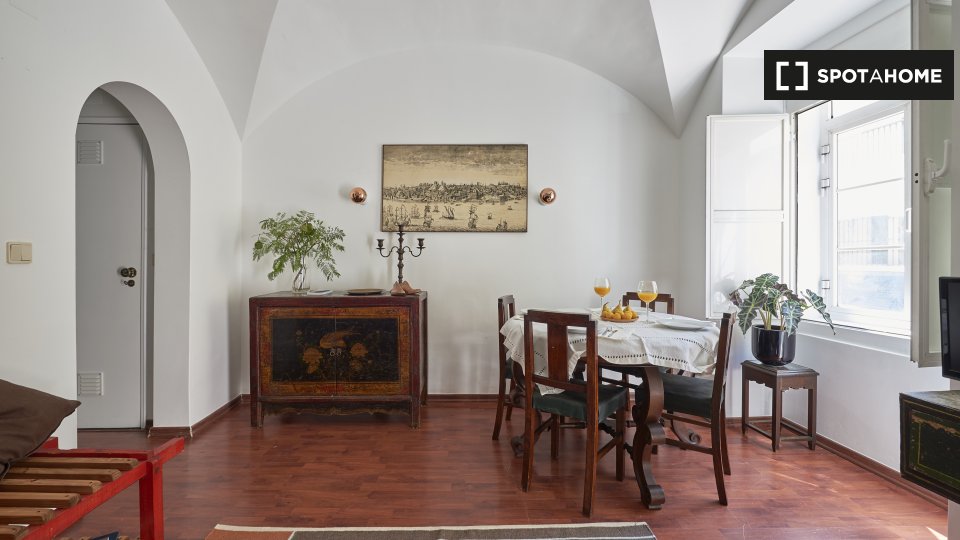 Apartment Lisbon, 1 bed, 45m² — photo 2