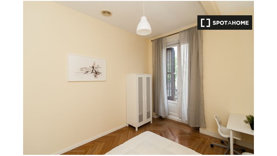 Double room Madrid, 10 beds, 220m² — photo 14