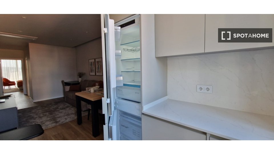 Apartment mono Lisbon, 54m² — photo 28
