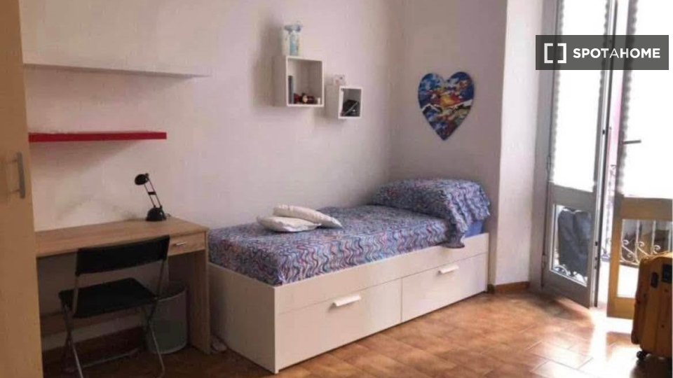 Double room Milan, 1 bed, 50m² — photo 4