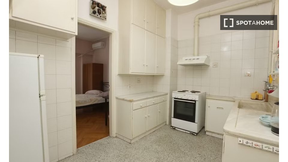 Double room Athens, 4 beds — photo 6