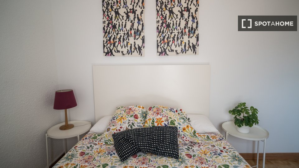 Double room Barcelona, 8 beds — photo 17