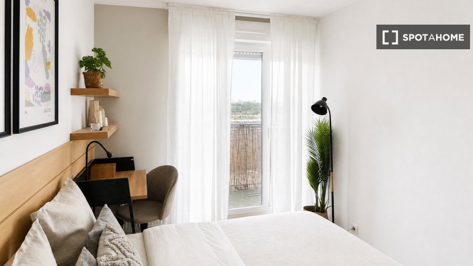 Chambre double Paris, 4 chambres — photo 29