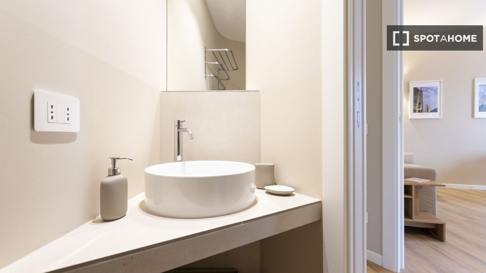 Apartment Milan, 2 beds, 70m² — photo 6