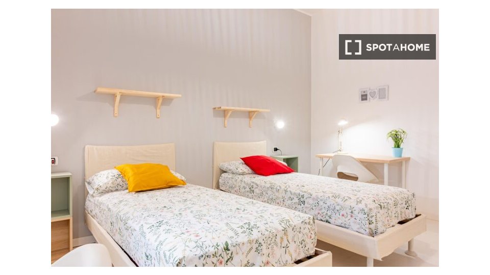 Double room Milan, 4 beds, 80m² — photo 10
