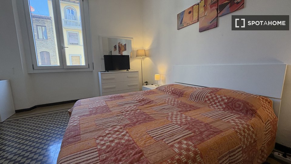 Double room Florence, 4 beds, 90m² — photo 11