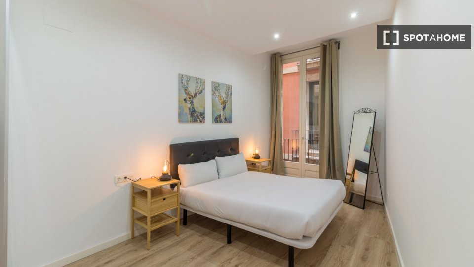 Apartment Barcelona, 3 beds, 140m² — photo 12