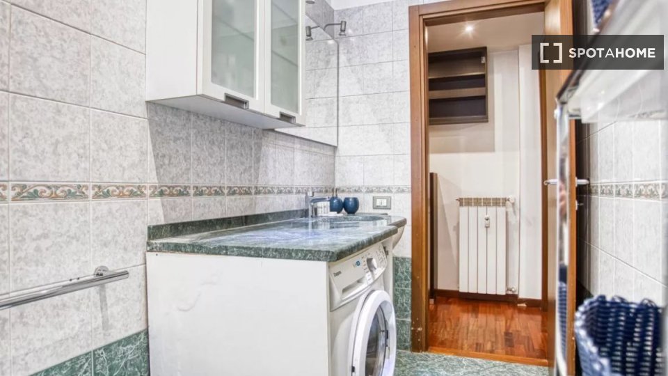 Apartment Milan, 1 bed — photo 1