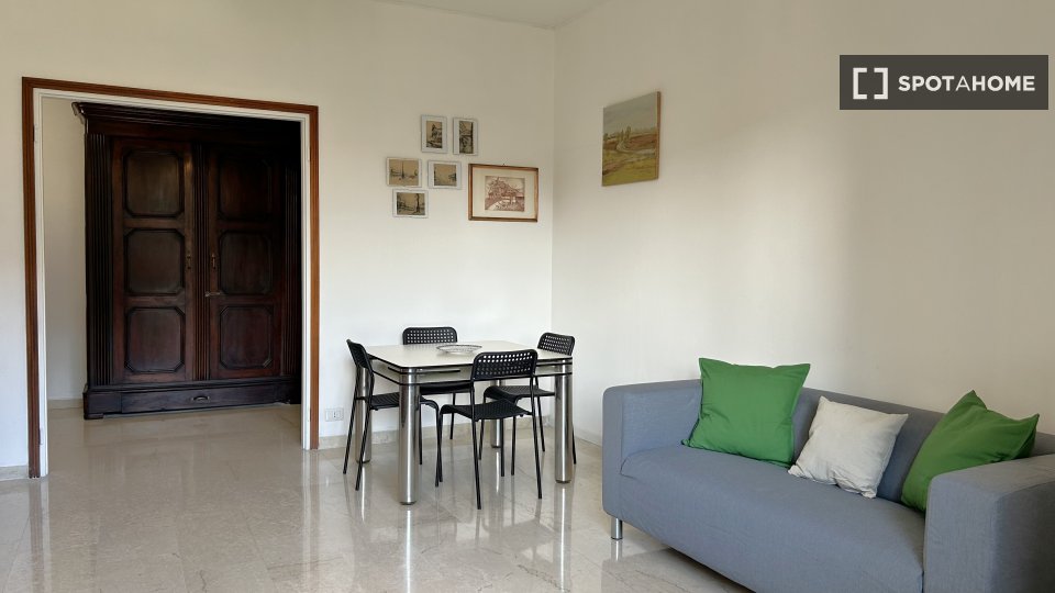 Apartment Milan, 2 beds, 108m² — photo 2