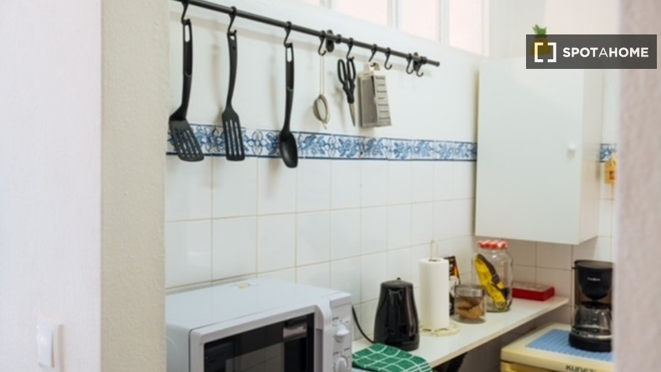 Apartment Lisbon, 1 bed — photo 1