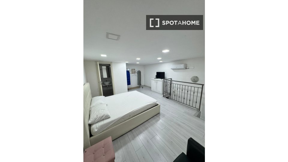 Apartment mono Naples — photo 7