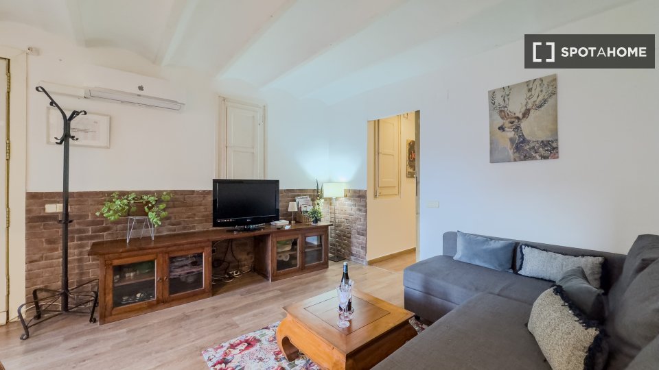 Apartment Barcelona, 2 beds, 80m² — photo 1