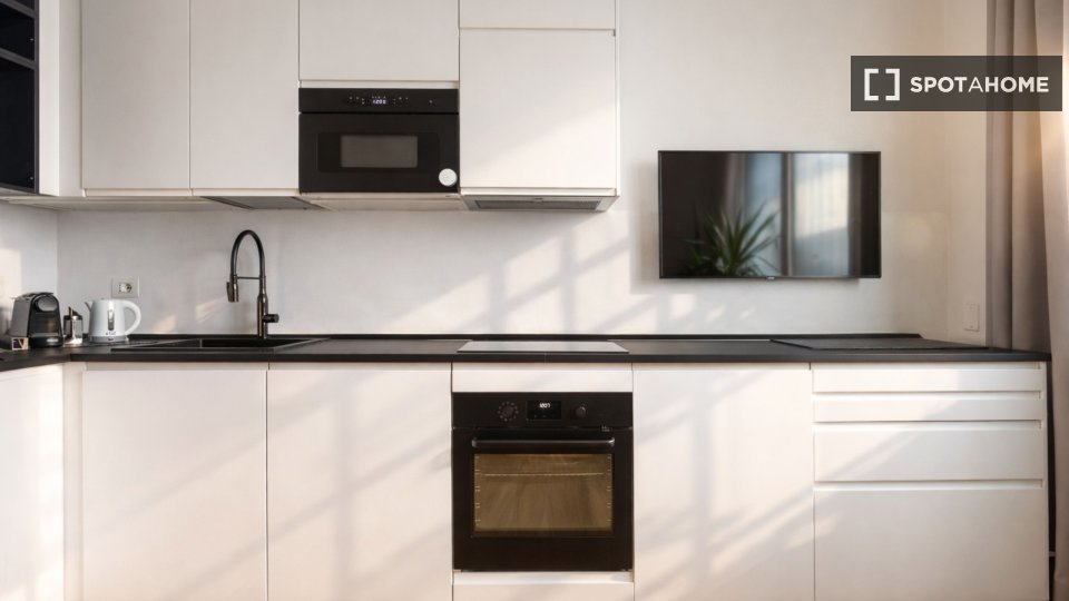 Apartment Milan, 1 bed, 43m² — photo 21
