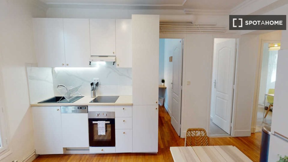 Double room Paris, 9 beds, 160m² — photo 5