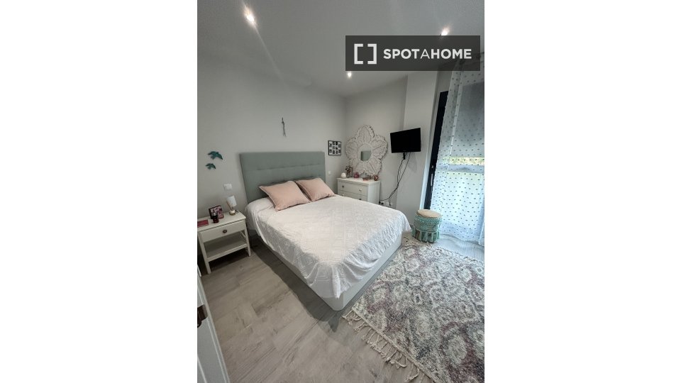 Apartment mono Madrid, 65m² — photo 1