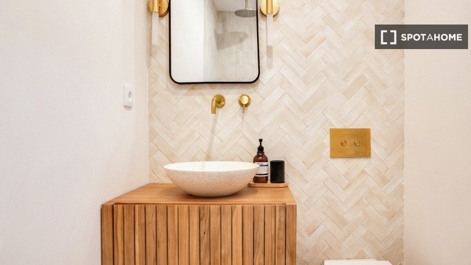 Apartment Lisbon, 2 beds — photo 18
