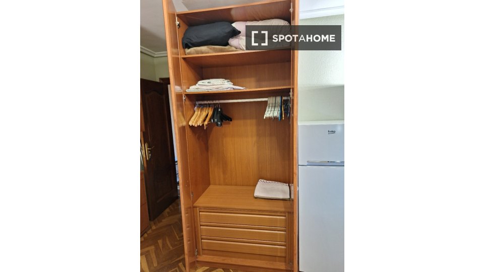 Double room Salamanca, 5 beds — photo 32