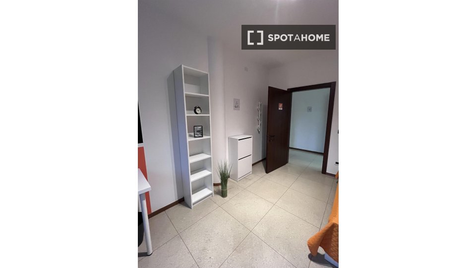 Double room Trento, 13 beds — photo 12