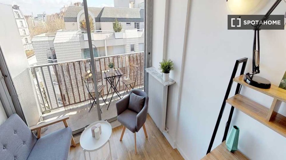 Double room Paris, 4 beds, 80m² — photo 2