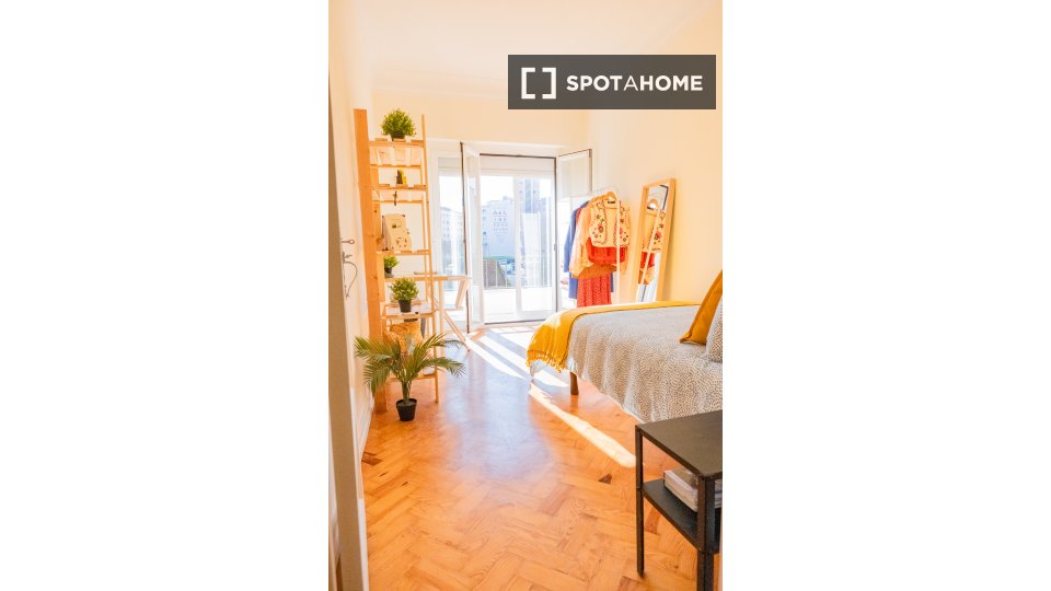 Double room Lisbon, 7 beds — photo 12