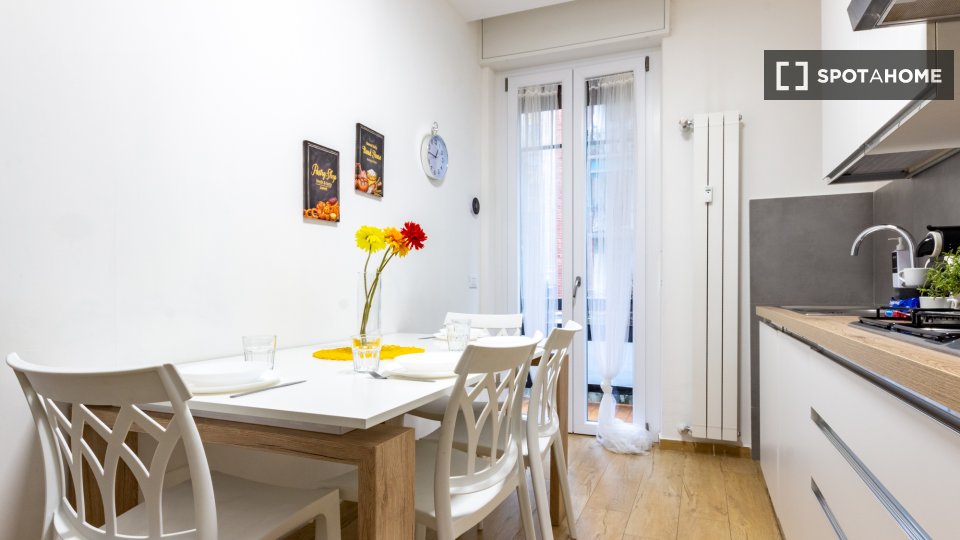 Apartment Milan, 4 beds, 120m² — photo 24