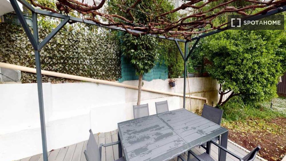 Double room Paris, 11 beds, 190m² — photo 12
